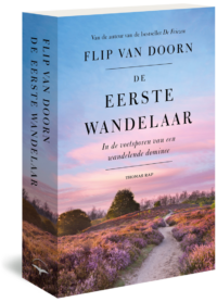 De eerste wandelaar - Flip van Doorn